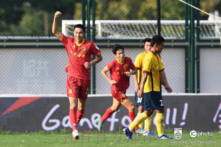 燕京啤酒2022中国足协杯首轮上演好戏 年轻球员崭露头角 燕京啤酒2022中国足协杯首轮上演好戏 年轻球员崭露头角