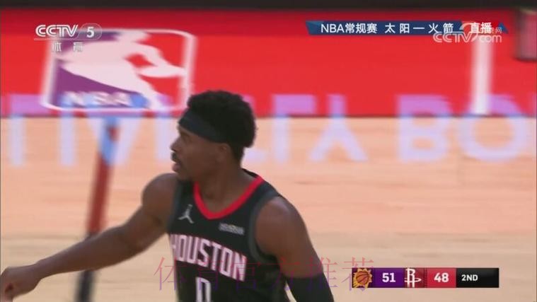 芬尼·史密斯分底角 霍勒迪底线抛投命中